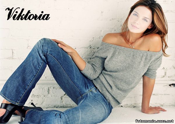 <img
src="http://fotomania.ucoz.net/Shabloni/jenskie/aa99_.jpg"
border="0" alt="" />